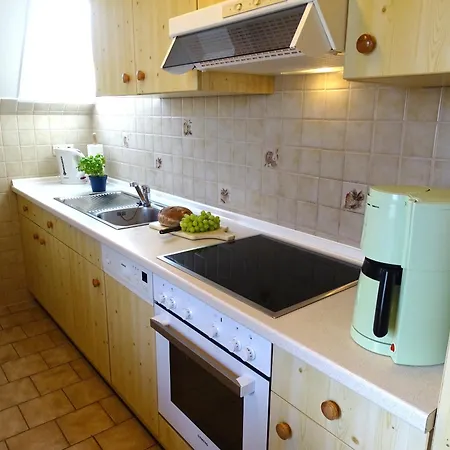 Specht - 1 - A89218 *