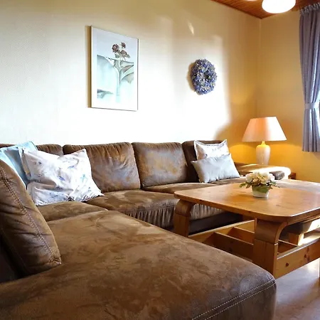 Specht - 1 - A89218 *